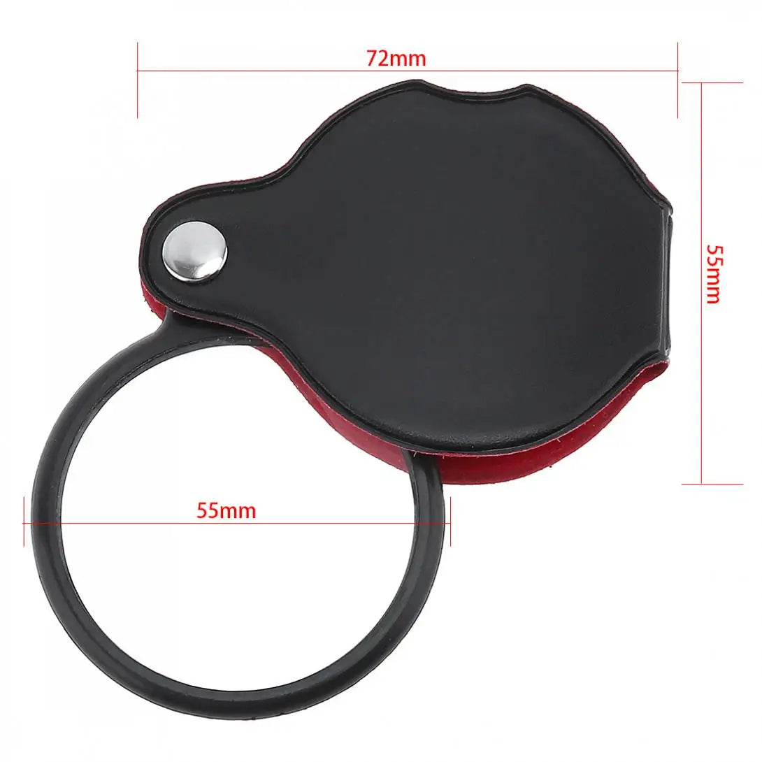 Mål på forstørrelsesglasset: etui 72 × 55 mm og linse 55 mm