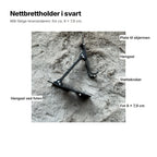 Nettbrettholder i svart forklart: plate til skjermen, hengsel, støttekroker, hengsel ved foten og fot på ca. 9 × 7,9 cm